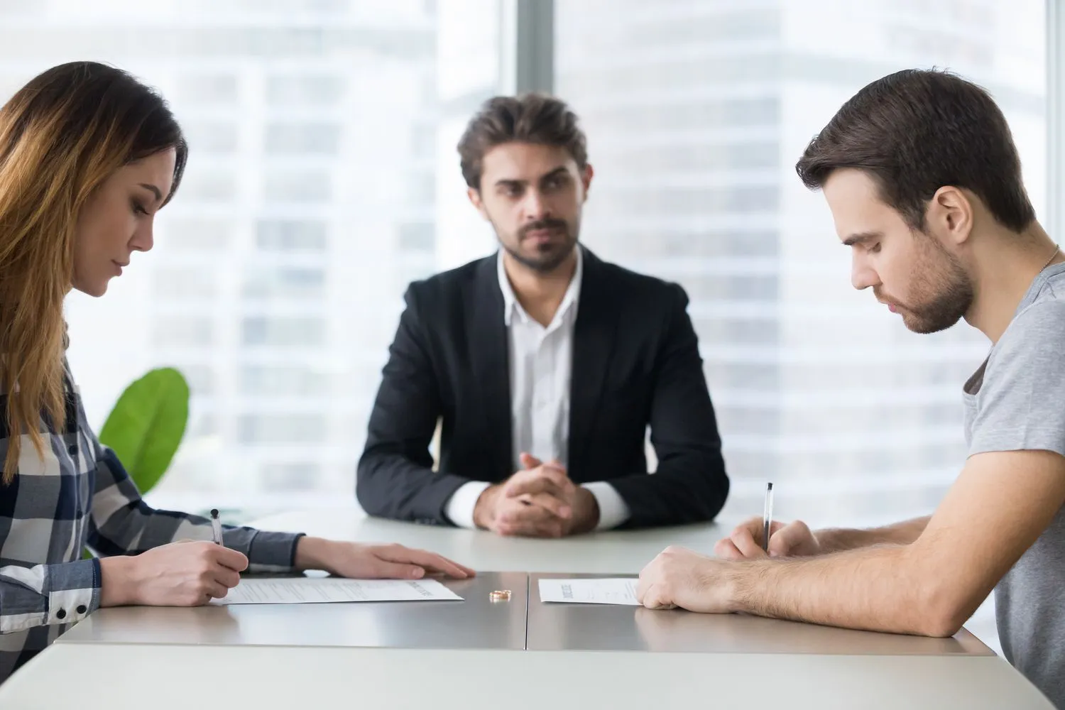 How EH Mediation Guides Couples Toward Fair and Balanced Outcomes Seaford